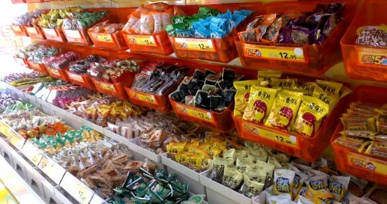 白酒概念與休閑食品龍頭股 食品銷售領(lǐng)域的雙輪驅(qū)動(dòng)